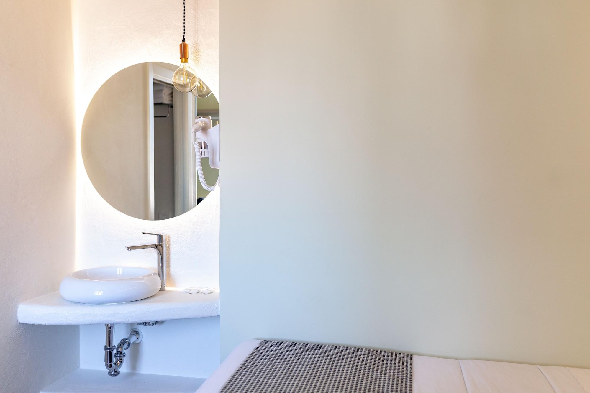 Charlotte-gran Via Hostal Madrid