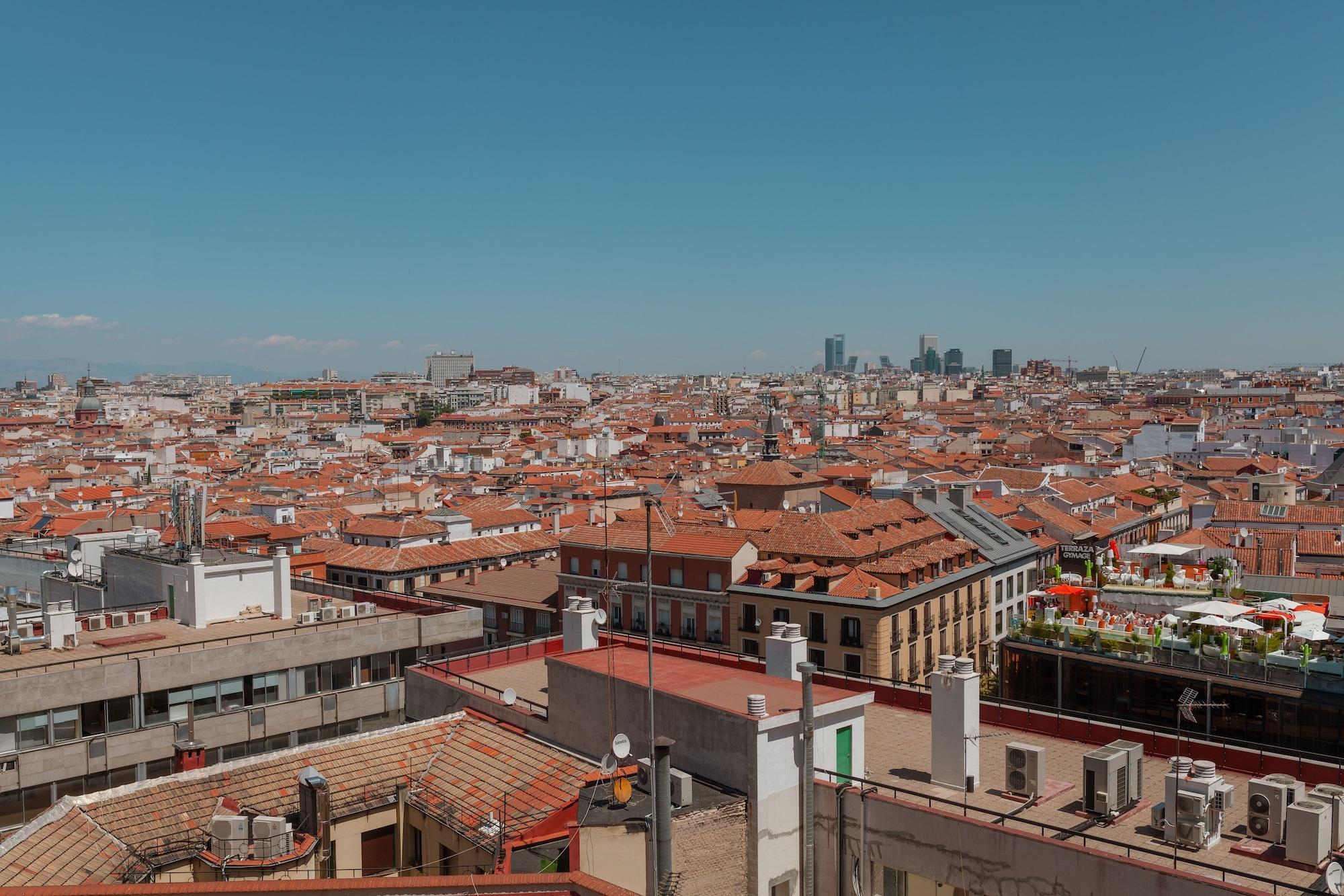 Charlotte-gran Via Hostal Madrid